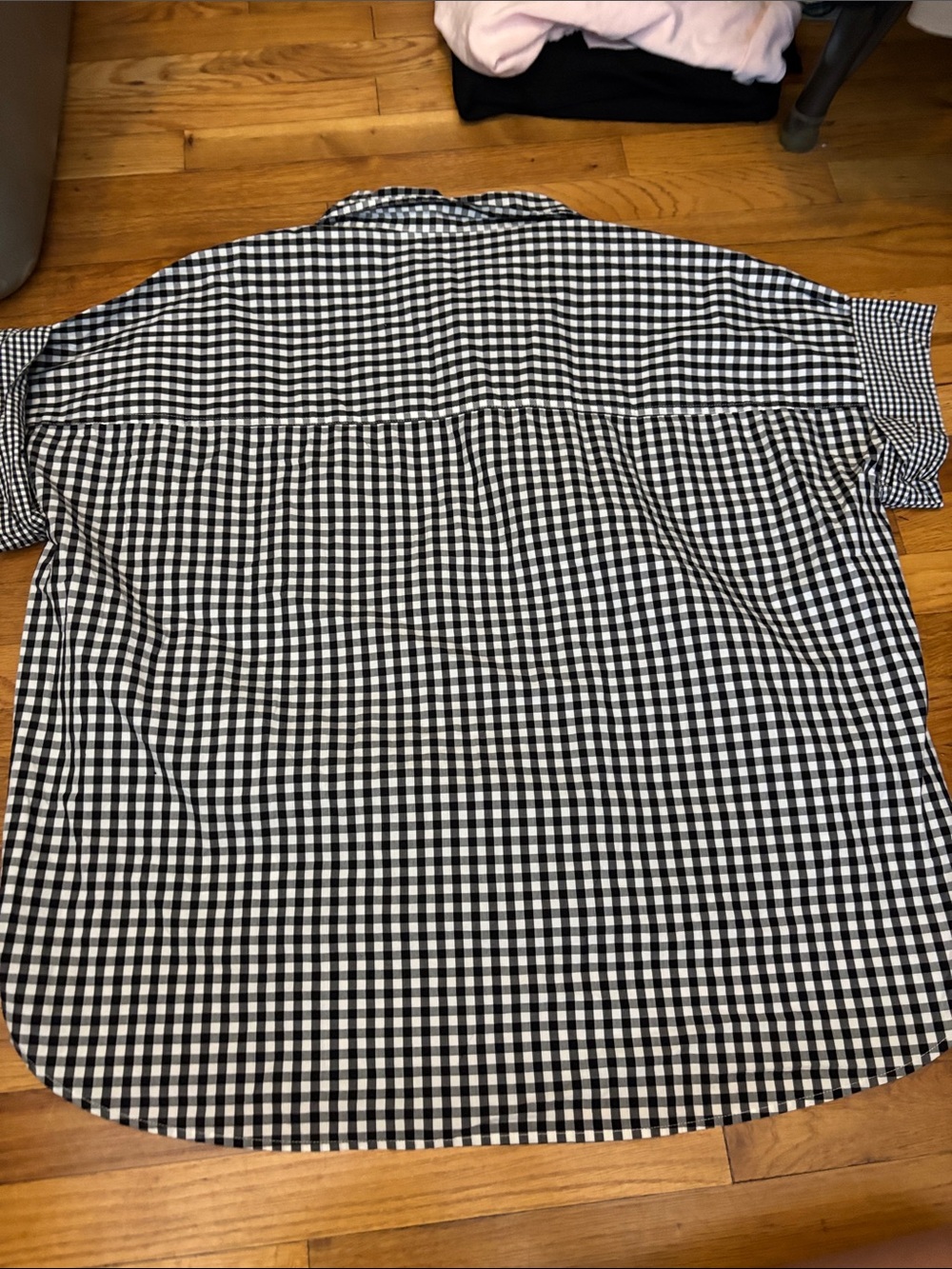 Men's Black & White Gingham Button-Up Shirt - Picture 9 of 9